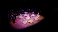 Ar-Rumi adalah seorang ahli filsafat dan tasawuf yang karyanya banyak dibaca orang di dunia. Warisannya telah melanglang buana dan melintasi perbatasan negara, ras, bahkan agama.