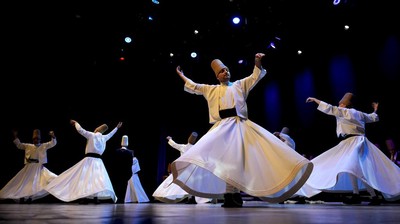 Tarian Sufi Peringati Wafatnya Penyair Religi Jalaluddin Rumi