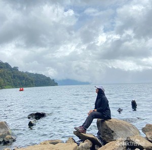 Lika-liku Menuju Danau Gunung Tujuh dan Kisah Mistisnya