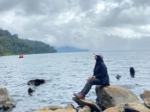 Lika-liku Menuju Danau Gunung Tujuh dan Kisah Mistisnya