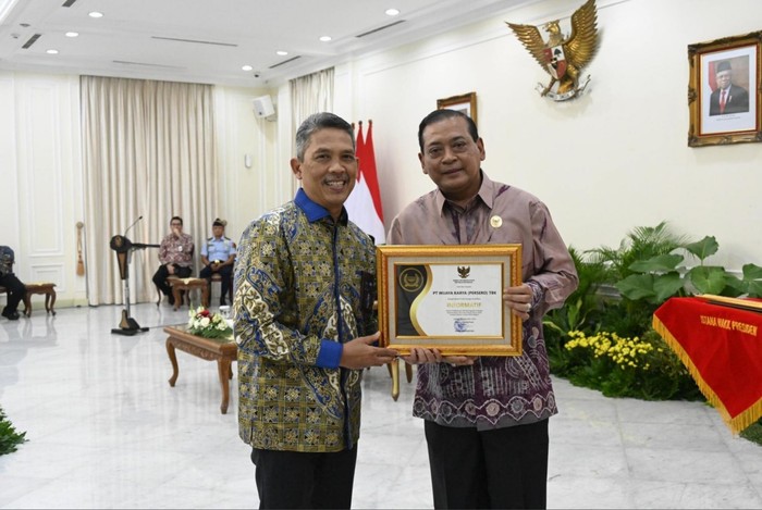 WIKA Pertahankan Predikat Badan Publik Informatif