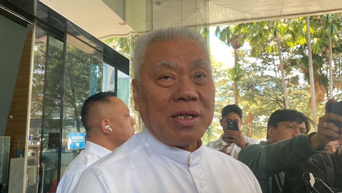 Alex Tirta