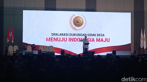 Anggota Dewan Pengarah TKN Prabowo-Gibran, Hashim Djojohadikusumo, saat menghadiri acara deklarasi Gema Desa Jateng, di Hotel Grand Mercure Solo Baru, Kabupaten Sukoharjo, Kamis (21/12/2023).