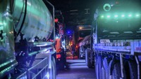Para sopir truk di daerah tersebut mengaku kesulitan mendapatkan BBM jenis solar di hampir seluruh SPBU di Kota Cilegon. 