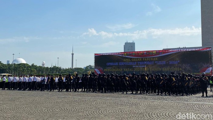 Apel gelar pasukan Operasi Lilin 2023 di Monas, Jakarta Pusat, Kamis (21/12/2023) pagi ini.