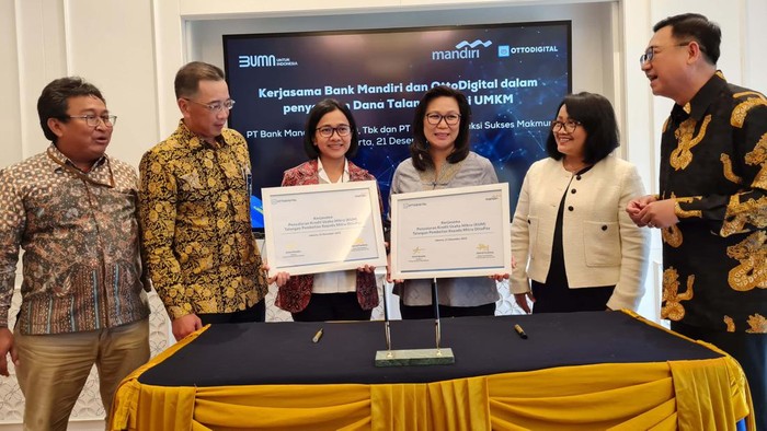 Bank Mandiri Gandeng OttoPay Perluasan Pembiayaan Bagi UMKM Bank Mandiri bersinergi dengan OttoDigital. Bank Mandiri akan memberikan kredit skema talangan kepada mitra OttoPay milik OttoDigital.