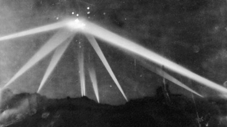 Foto Misterius Sulit Dijelaskan Foto Misterius Sulit Dijelaskan
