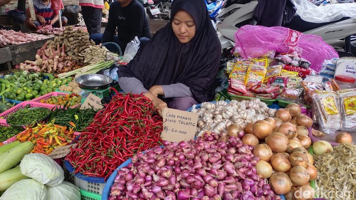 Harga cabai di Palembang mulai turun jelang Nataru.