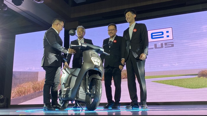 Motor listrik Honda EM1 e: meluncur