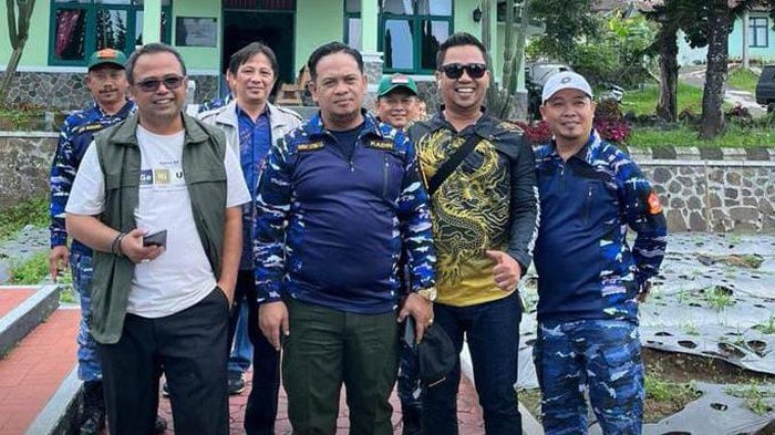 Kepala Dinas Pemberdayaan Masyarakat dan Desa Kabupaten Bekasi Rahmat Atong