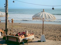 Intip Harga dan Fasilitas Mari Beach Club Punya Raffi Ahmad