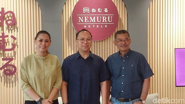 Tak begitu banyak pilihan hotel yang tersedia di kawasan Ciputat, Tangerang Selatan, Banten. Mengisi celah itu, ada sebuah hotel yang menawarkan nuansa ala Jepang untuk menarik minat traveler.