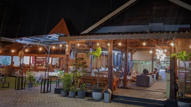 New Garasi Cafe and Bistro