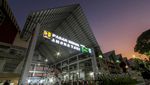 Melihat Pasar Induk Terbesar di Indonesia
