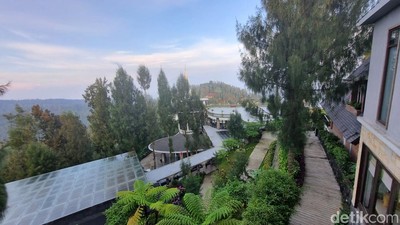 Bukan di Swiss, Hotel Syahdu Ini Ada di Bromo Lho