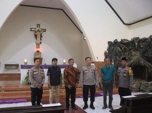 Polsek Jagakarsa Gandeng Pokdarkamtibmas Amankan 7 Gereja Jelang Natal