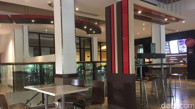 Potret sepinya Carl's Jr Darmo Surabaya jelang tutup permanen