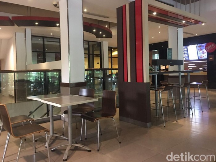 Potret sepinya Carls Jr Darmo Surabaya jelang tutup permanen