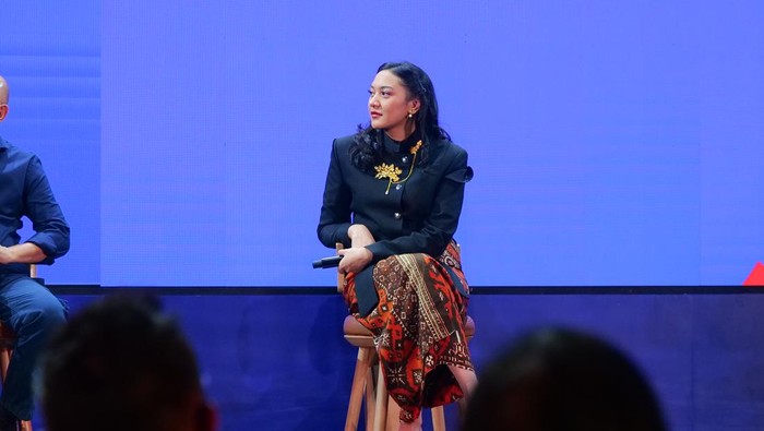 Putri Tanjung