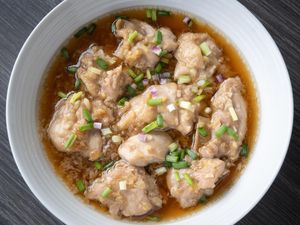 Resep Ayam Kukus Bumbu Bawang yang Praktis dan Cocok Buat Menu Diet