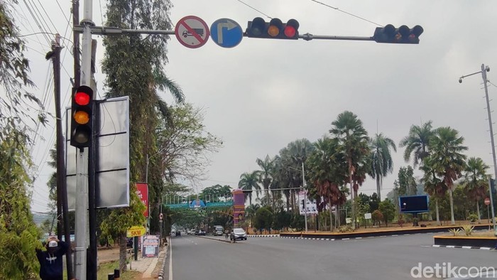 Salah satu titik rawan macet di Simpang Imbanagara Ciamis di jalur menuju Pangandaran.