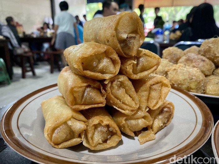 Soto Ayam Bang Ari Soto Ayam Bang Ari