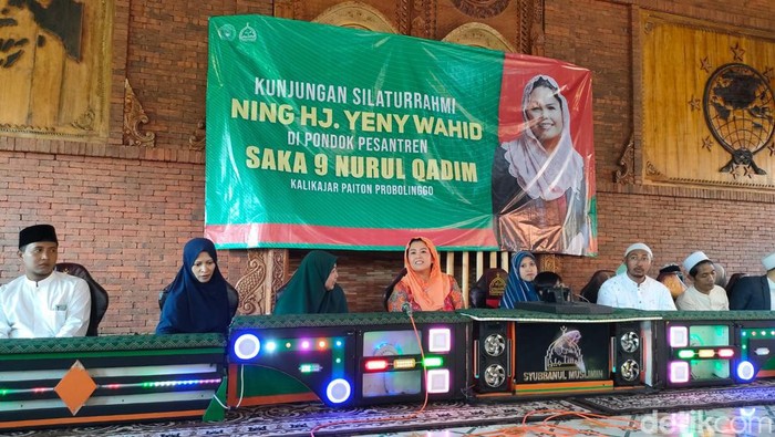 Yenny Wahid silaturahmi ke ponpes di Probolinggo