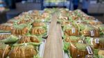 Bakery Legendaris Ini Punya Kue Lapis Semarang yang Cocok jadi Oleh-oleh