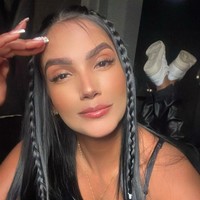 Sejak viral, Wanita 29 tahun itu kebanjiran follower Instagram dalam semalam. Awalnya banyak netizen menyangka jika videonya yang viral hanyalah settingan semata. Foto: Instagram @ dany06g