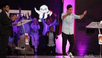 Aksi itu dilakukan Gibran dalam debat Cawapres 2024 JCC Senayan, Jakarta, Jumat (22/12/2023). 