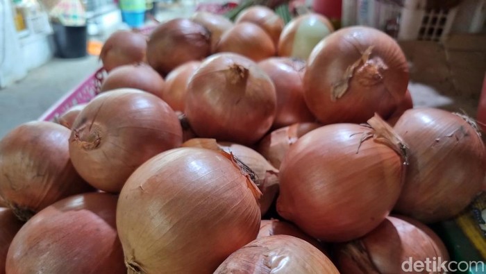 harga bawang bombai di pasar pucang surabaya