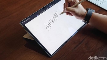 Selain itu Huawei menyematkan NearLink yang membuat konektivitas lebih cepat dan efisien ketimbang lainnya. Foto: Adi Fida Rahman/detikINET