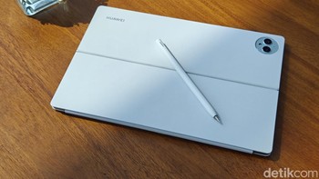 Huawei MatePad Pro 13.2 bisa dipesan lewat preorder yang dibuka 11-26 Januari 2024. Pemesan dijanjikan paket bundling menarik Foto: Adi Fida Rahman/detikINET