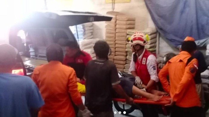 ibu melahirkan di toilet tempat kerja di Surabaya