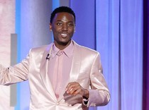 Komedian Jo Koy Bakal Jadi Host Golden Globe Awards 2024