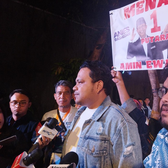 Jubir Timnas AMIN, Billy David Nerotumelina di Markas Pemenangan AMIN, Jakarta, Jumat (22/12/2023).