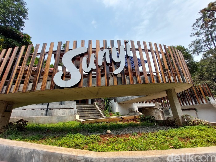 Kafe Sunyi di Kebayoran Baru, Jakarta Selatan