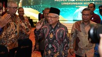 Tidak hanya inovasi dalam produksi, Kalbe senantiasa mengedepankan keberlanjutan melalui kegiatan pemberdayaan untuk meningkatkan kualitas hidup masyarakat.  