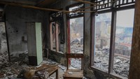 Kondisi rumah yang telah terbakar di Kampung Karian, Lebak, Banten, Jumat (22/12/2023).
