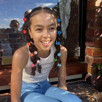 Deja Clark, remaja berusia 12 tahun asal Australia kini memiliki 700 ribuan followers di Instagram. Dia juga merupakan seleb TikTok dengan 1,2 juta followers. Foto: Instagram/@deja_clarkk