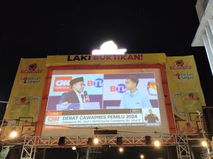 Kaesang Nobar Debat Cawapres di Kaltim, Pakai Kaos Prabowo-Gibran