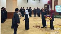 Gubernur Khofifah Lantik 4 Pejabat Eselon II Pemprov Jatim, Ini Daftarnya