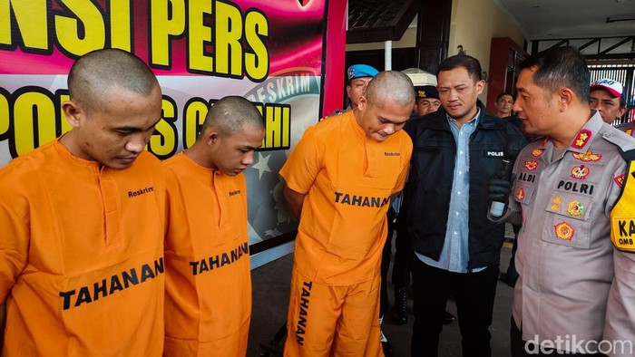 Komplotan maling ganjal ATM yang kuras duit warga KBB hingga Rp 20 juta
