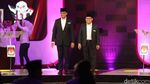 Kostum Khas Capres-Cawapres di Debat Kedua Pilpres 2024