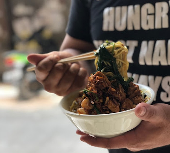 5 Gerai Makanan Tertua di Kawasan Glodok, Ada yang Berusia 96 Tahun!