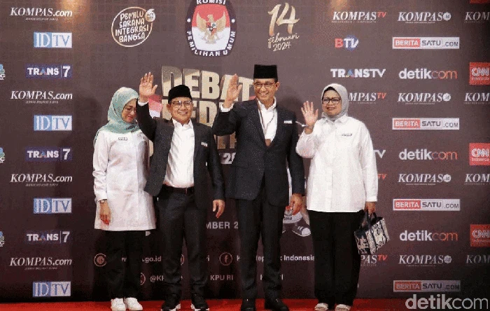 Tiga Paslon Capres Cawapres 2024 telah tiba di JCC Senayan, Jakarta, ikut ikuti debat Cawapres 2024. Ini momennya.