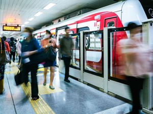 LRT Jakarta Tambah Jam Operasional Saat Malam Tahun Baru, Cek Infonya