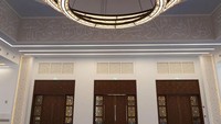 Masjid Jokowi berada di Jalan Jokowi, di kawasan diplomatik Abu Dhabi yang dulu bernama Maarid Street. Masjid ini berdiri di atas lahan seluas 3.766 meter persegi dan mampu menampung hingga 2.500 jemaah.