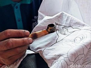 Kenapa Batik Tulis Lebih Mahal dari Jenis Batik Lainnya? Ternyata Ini Alasannya