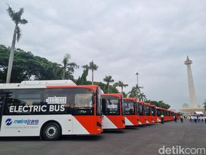 TransJakarta Tambah 200 Unit Bus Listrik Hingga Akhir 2024